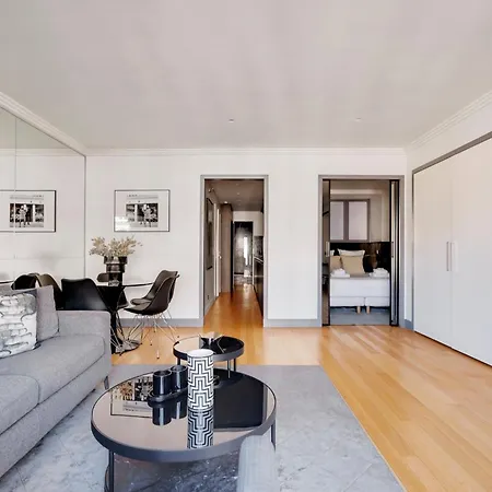 Pick A Flat's In Montaigne - Avenue Montaigne Παρίσι