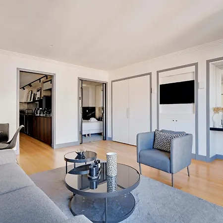 Pick A Flat's In Montaigne - Avenue Montaigne * 파리